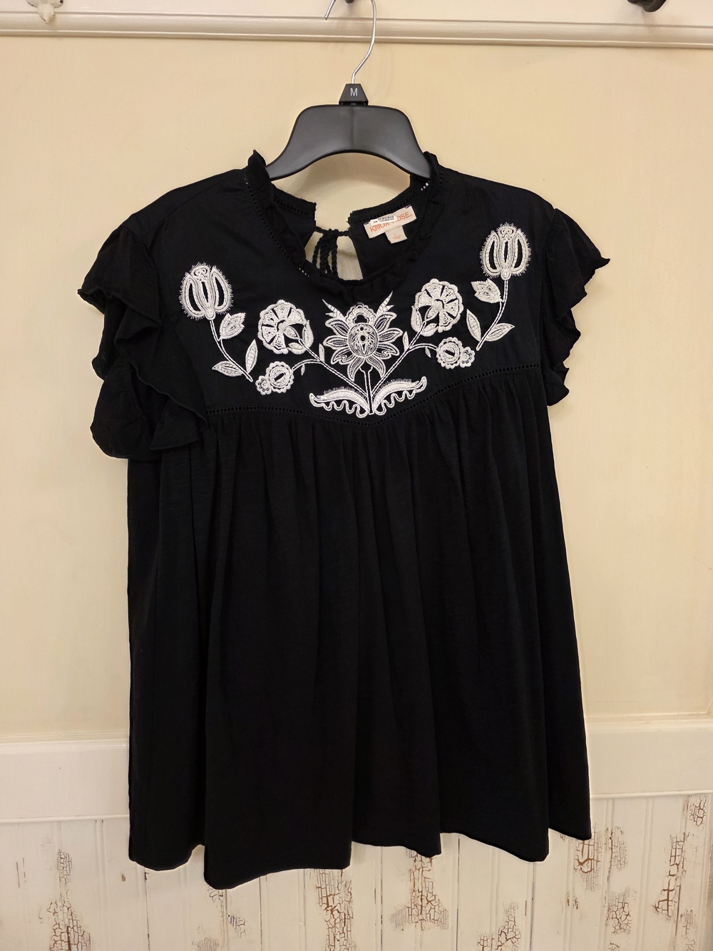 Knox Rose Black Embroidered Flutter Sleeve Women’s Top